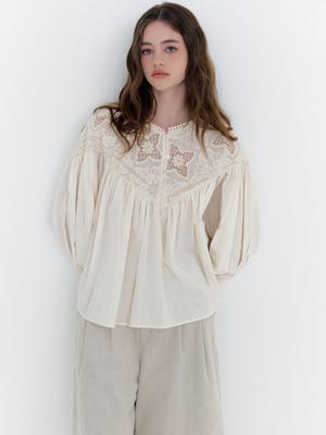 FABRICSEOUL Vintage Lace Shirring Blouse