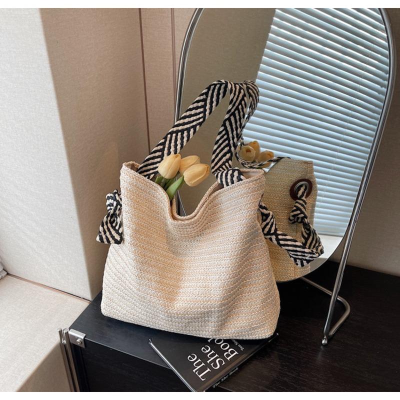Bohemian woven straw bag women's large-capacity new casual shoulder seaside vacation beach bag