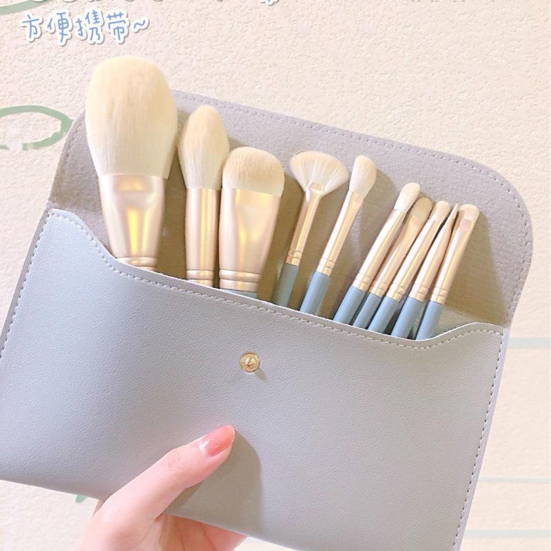 10-Piece Blue Bridge Makeup Brush Set Ultra Soft Brushes for Beginners Foundation Powder Eyeshadow Brushes Complete Set