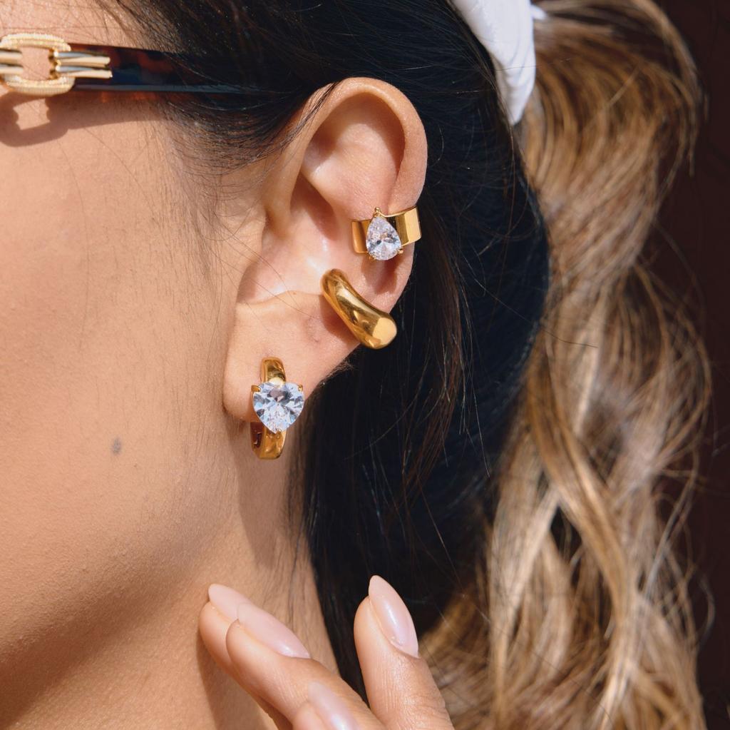 European and American stainless steel zircon earrings, earrings, earbone clips, and titanium steel without earholes.