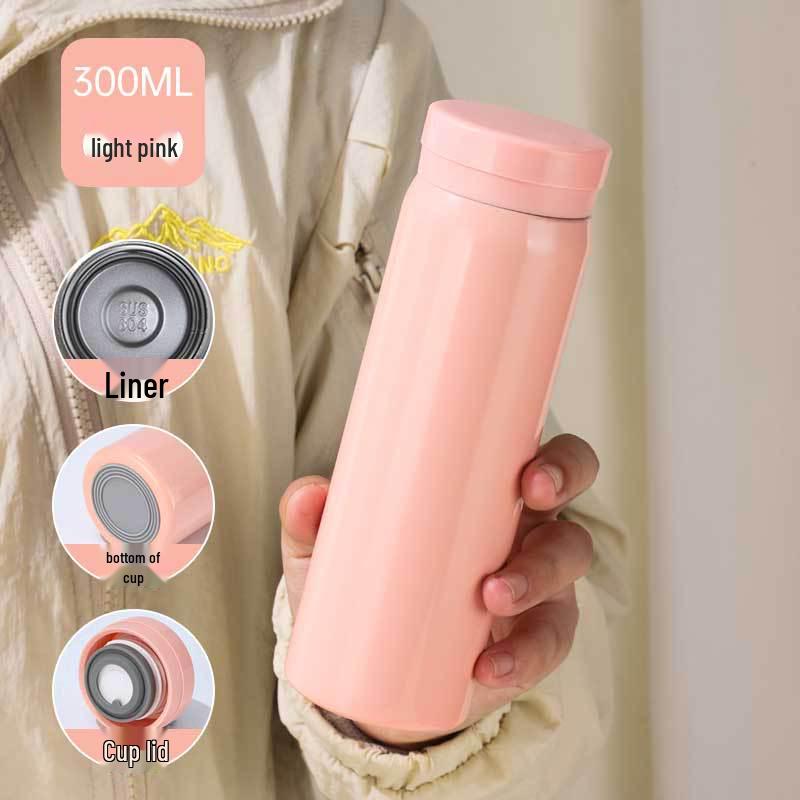 Kids' Thermos Straw Cup: Portable, Insulated, Bounce-Top for On-the-Go. Ideal for Students and Active Lifestyles.