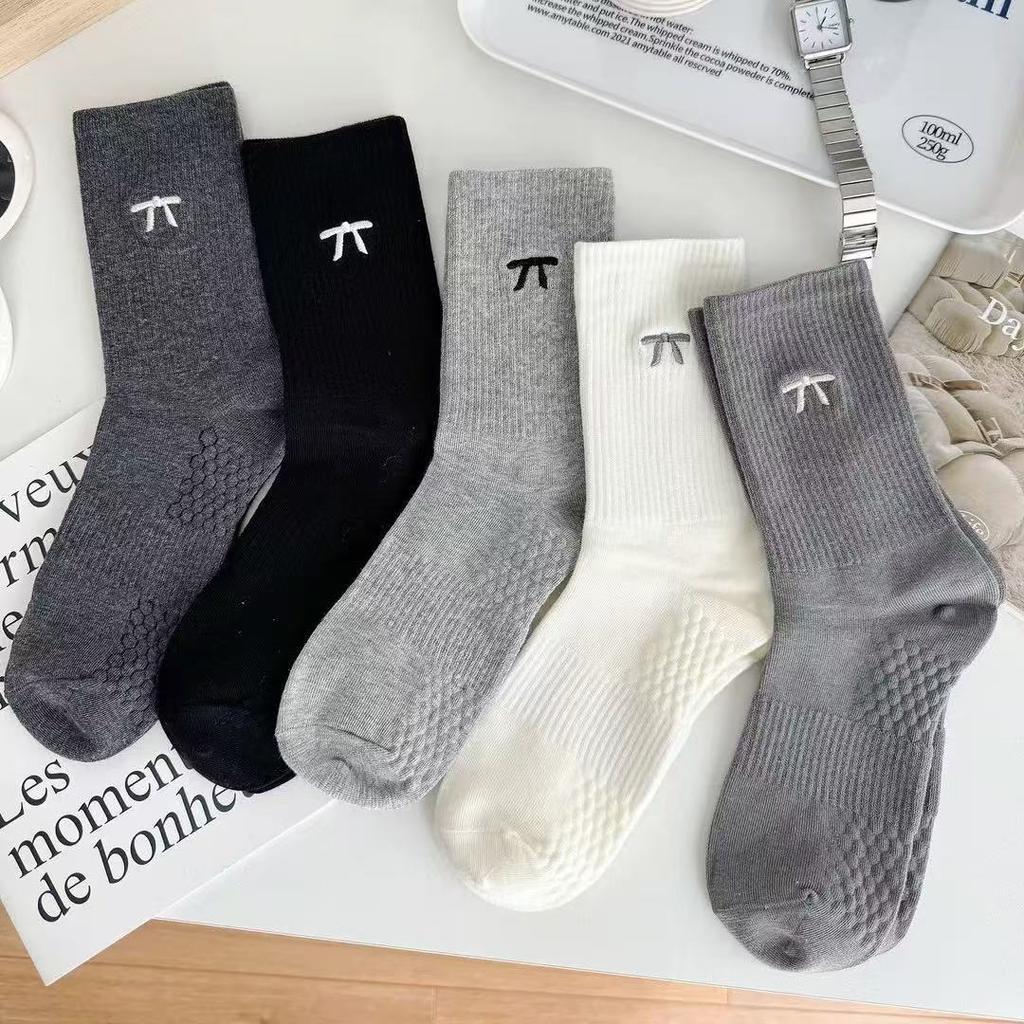 Women's Spring and Autumn New Embroidered Bowknot Mid-tube Socks Combed Cotton Women's Socks