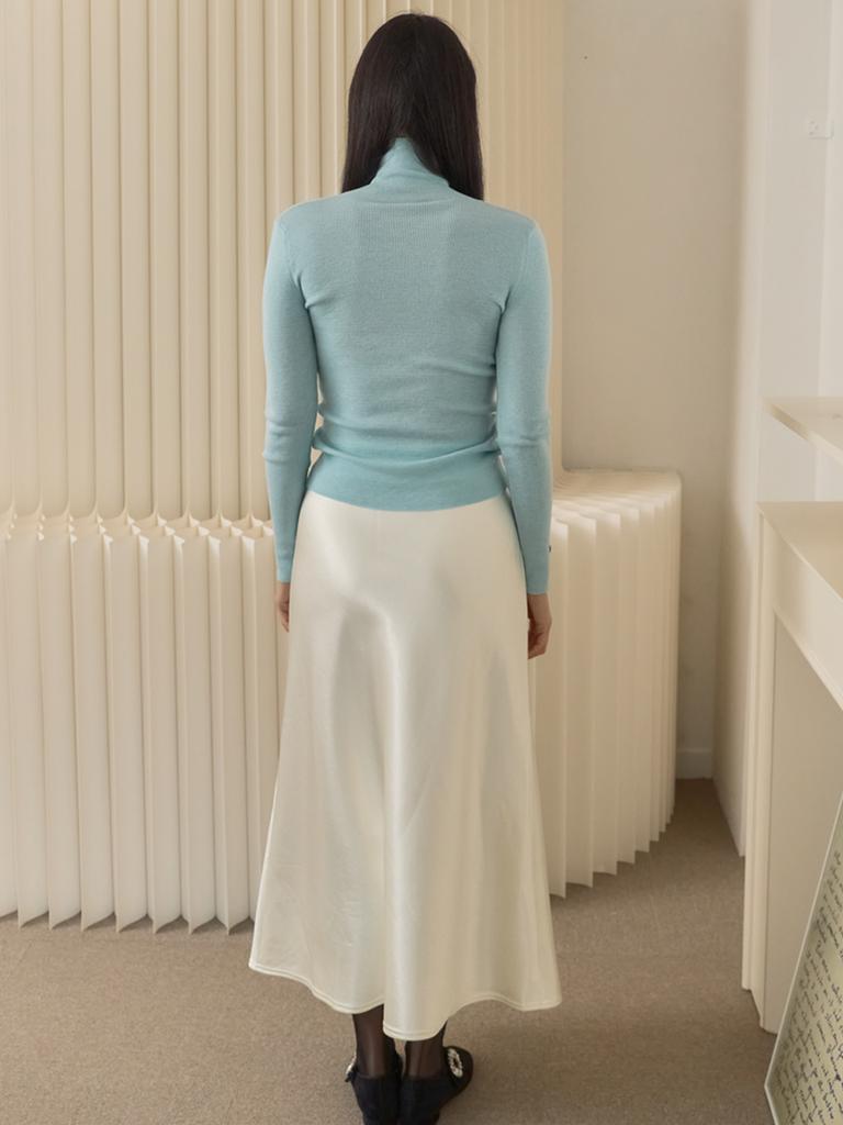 SORRY, TOO MUCH LOVE Soft Fine Rib Turtleneck Knit_Sky Blue