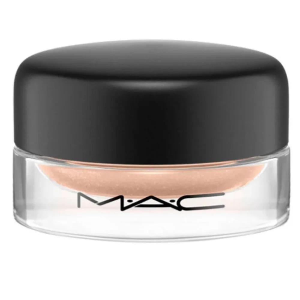 MAC Bare Study Longwear Paint Pot Ultra-close Shadow