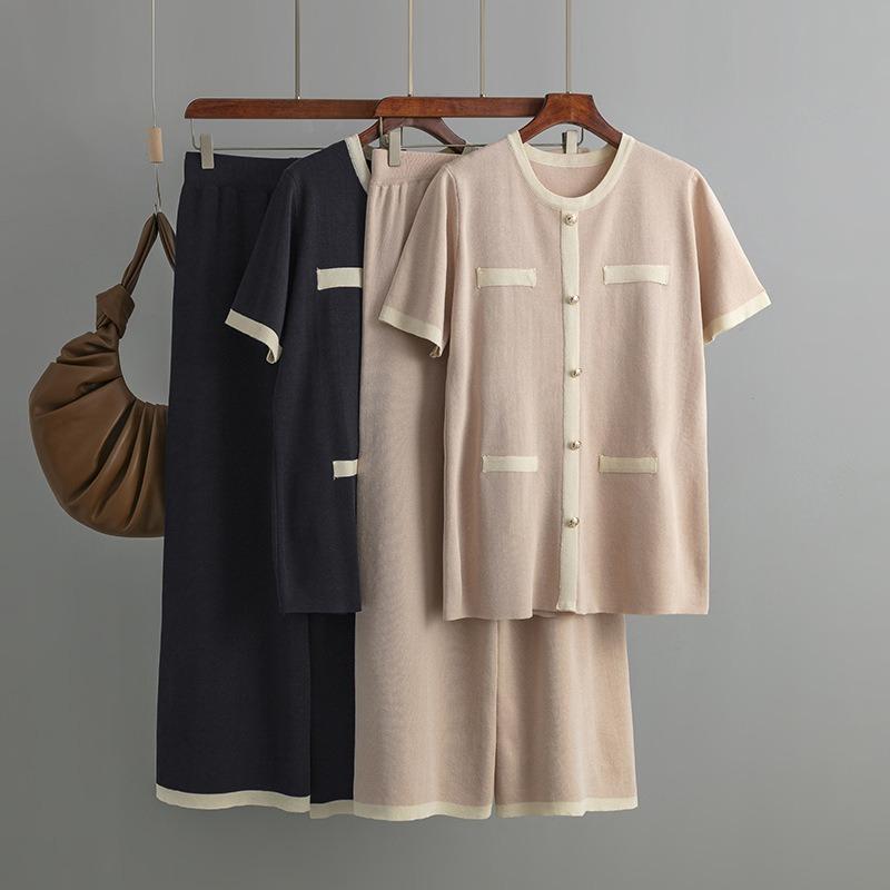 Set Women's Round Neck Breasted Contrasting Color Short-sleeved Top High Waist Versatile Wide Leg Knitted Trousers Two-piece Set
