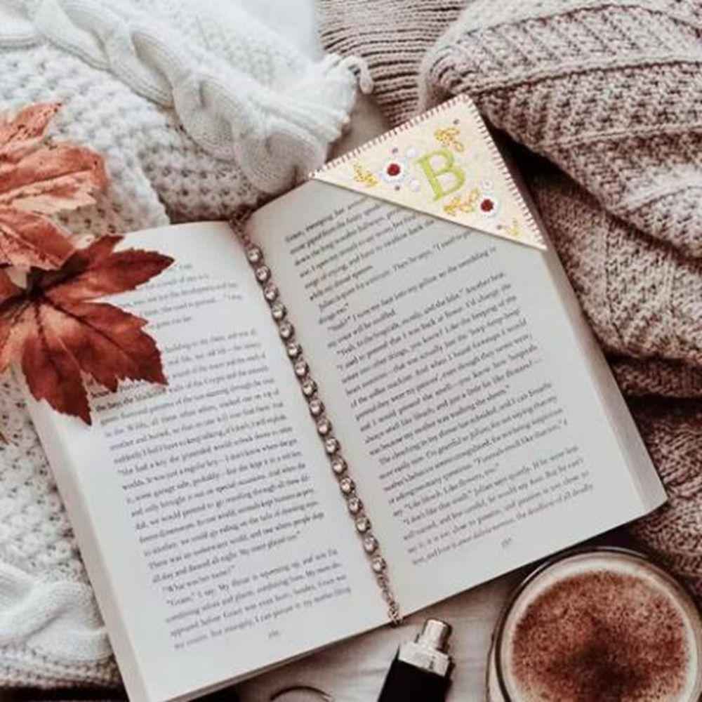 4Pcs Four Seasons Hand Embroidered Corner Bookmark Handmade Triangle Label Bookmarks  Reading Lovers