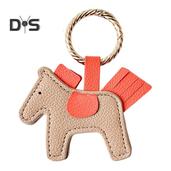 Magnetic Hat Clip Multipurpose Compact Design Portable Strong Magnet Sunglasses Caps Storage Hook Clip