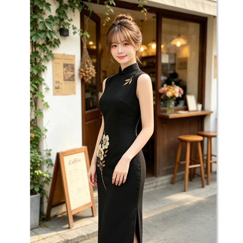 New Chinese-style improved cheongsam Roman cotton bead embroidery Hong Kong style sleeveless long cheongsam 1011 early autumn new daily wear