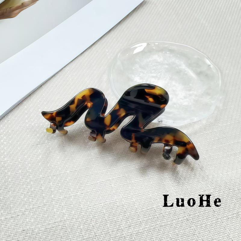 Luxury Large Acetate Wave Claw Clip for Women's Hair