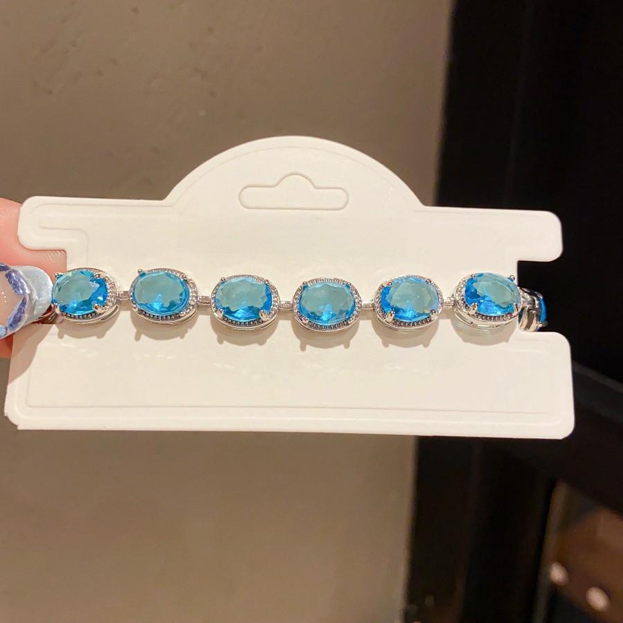Zircon Oval Geometric Bracelet For Women Stylish Light Luxury Gift For Office And Casual