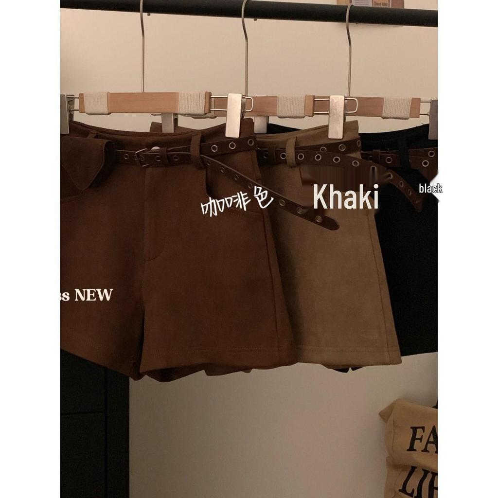Shorts de Suede Negro Peludo de Talla Grande de Cintura Alta Línea A con Bolso Cinturón - Estilo Coreano para Mujer para Primavera y Otoño