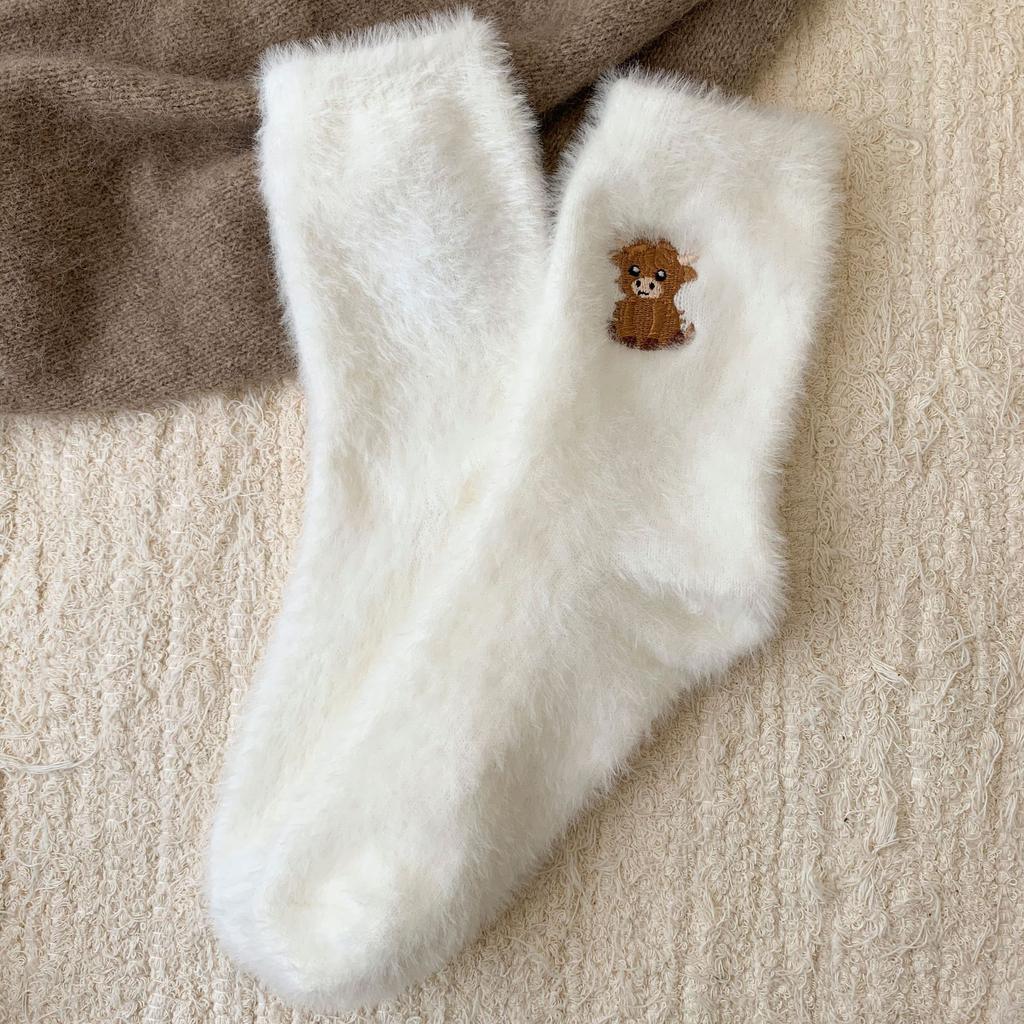 10-1 pairs Autumn and Winter Coffee Colored Cartoon Cow Embroidery Women's Socks with Thick Velvet and Warm Socks for Home Flooring, Mid Tube Socks