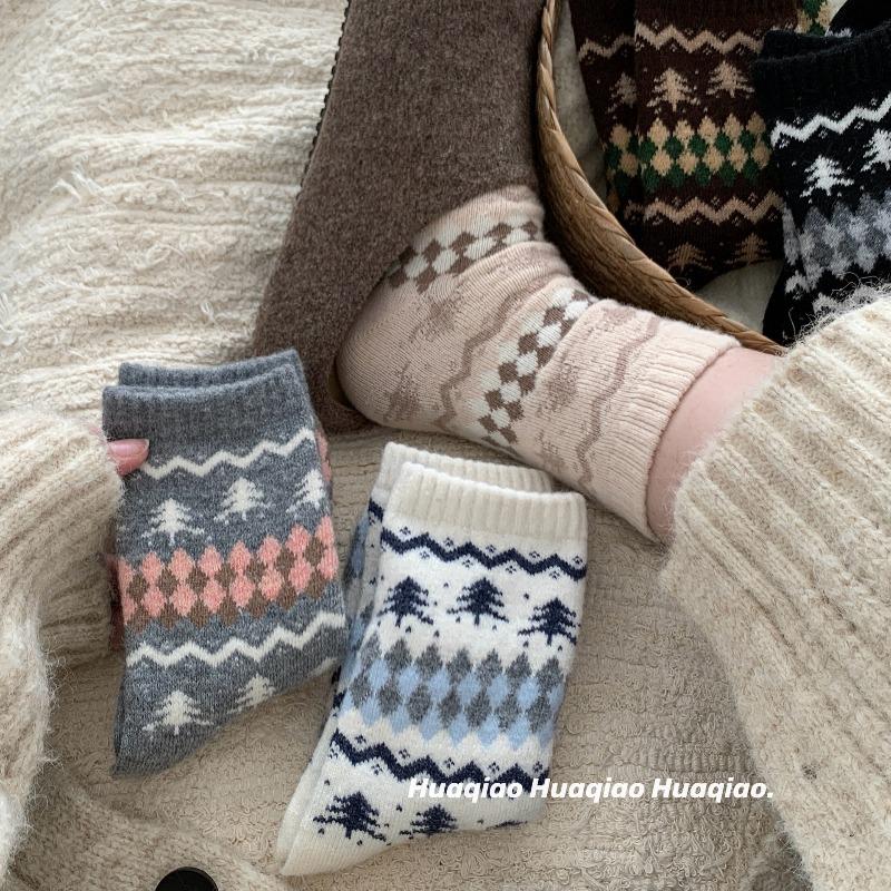 In Winter, Thicken Socks for Warmth, Wool Mid-calf Socks, Christmas Tree Pile Socks, Women's Socks