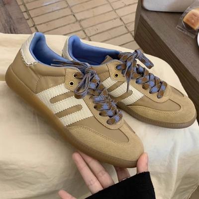 Sapatos de treino Agande retrô americano em couro com combinação de cores, bico redondo, couro macio, versátil, com cadarço, esportivos e casuais, tipo tênis de skate feminino