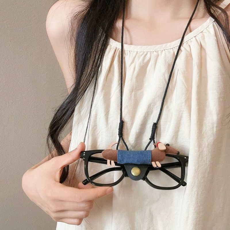 Cartoon Dachshund Leather Glasses Clip Hanging Neck Decorative Accessories Portable Cute Stylish Versatile Eyeglass Storage Gift