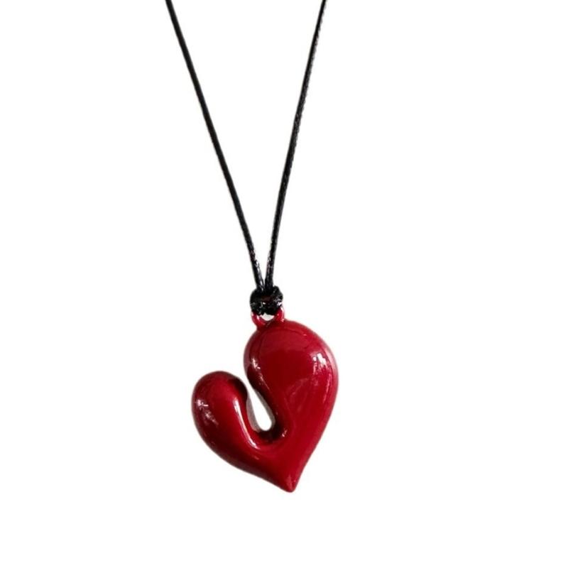 

Unique Irregular Heart Charm Necklace Fashionable Heart Pendant Necklace Adjustable Cord for Stylish Girl Accessories