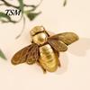 Small Decorative Bee Ornaments Vintage Gilded Resin Figurine, Lifelike 3D Insect Sculpture with Built-In Wall Gold Art Hook, Light Luxury Tabletop