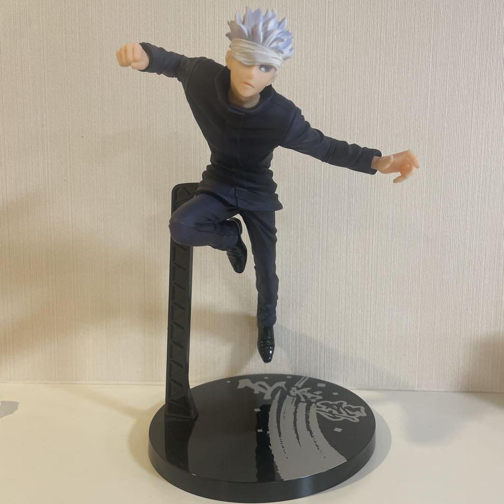 [USED] Anime character figure Gojo Satoru
