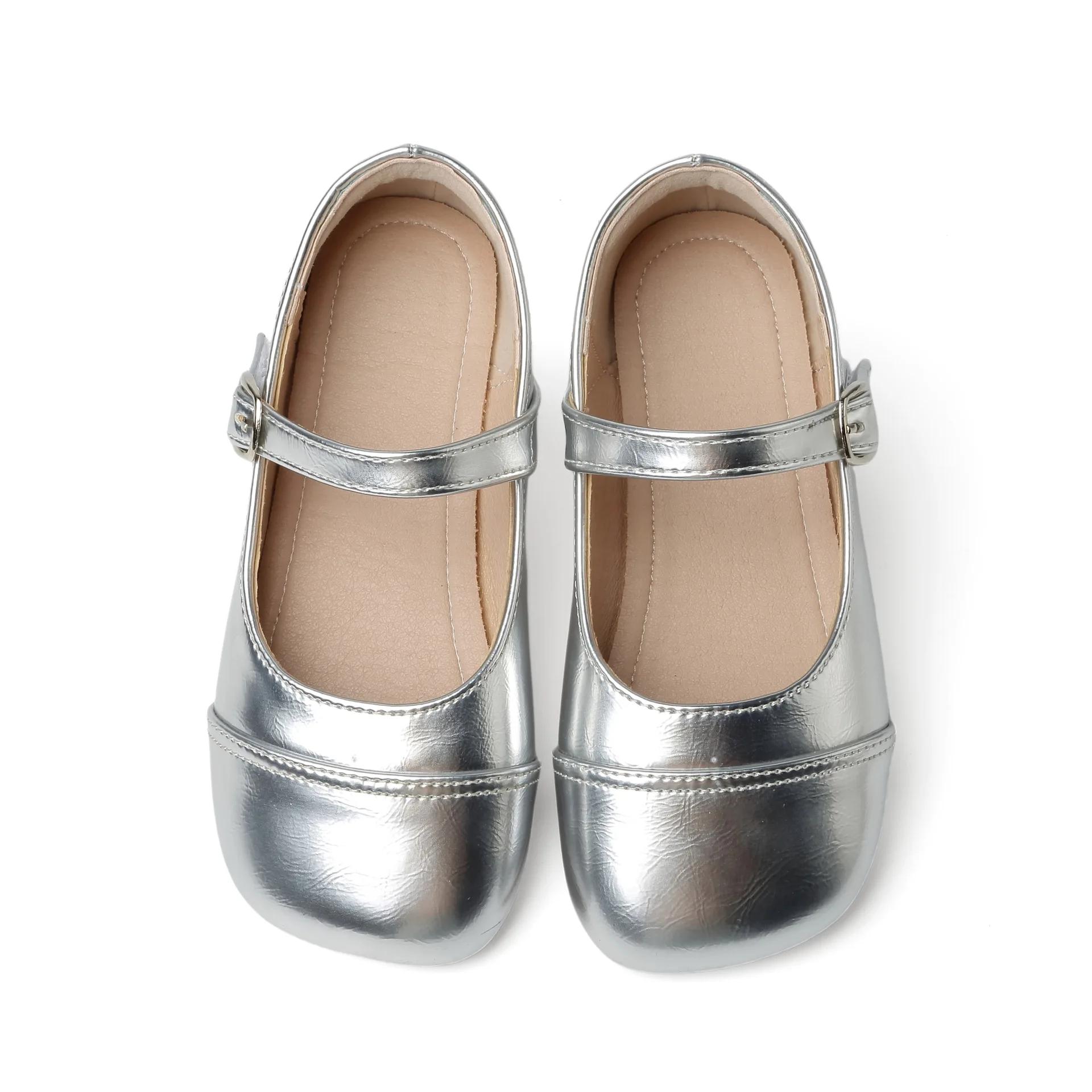 

2024 Girls Princess Leather Shoes Patchwork Causal Kids Party Shoes Non-slip Fashion Children s Flats Spring Autumn Versatile 24 серебряный