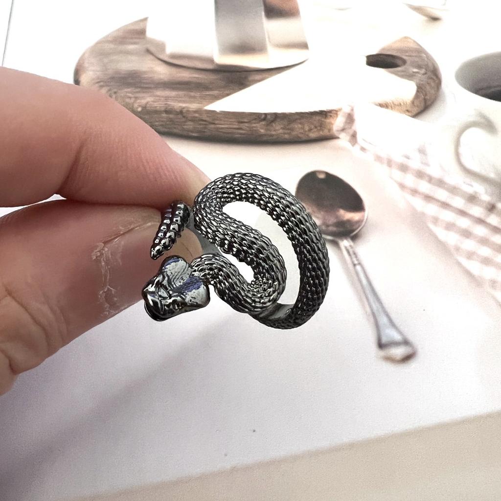 [Rattlesnake] Rings for Men and Women, High-end, Simple and Fashionable Rings