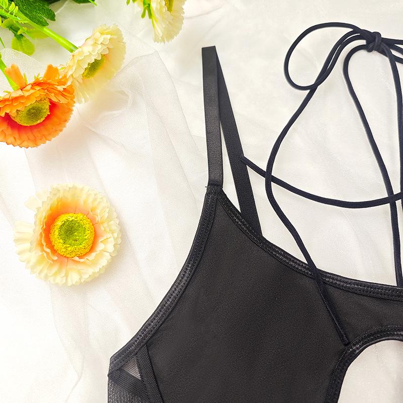 New European & American Halter Sling Hollow Out Sexy Crop Top for Women