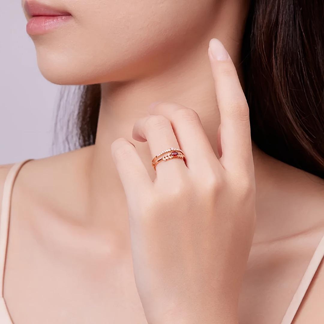 

Европейское и американское двухслойное овальное рождественское кольцо с красным цирконом - Модная бижутерия в стиле легкой роскоши Size 6