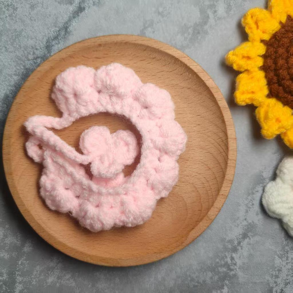 Valentine's Pearl Desktop Goose Set with Mini Knitted Hat & Adjustable Wings Clothing