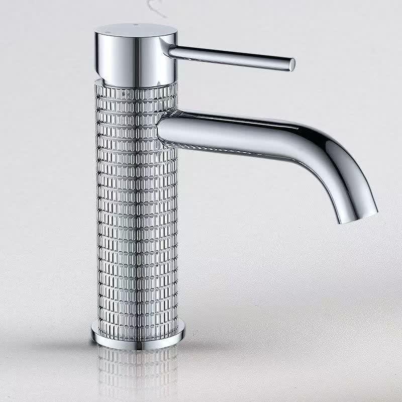 Yi Pan Countertop Basin Faucet