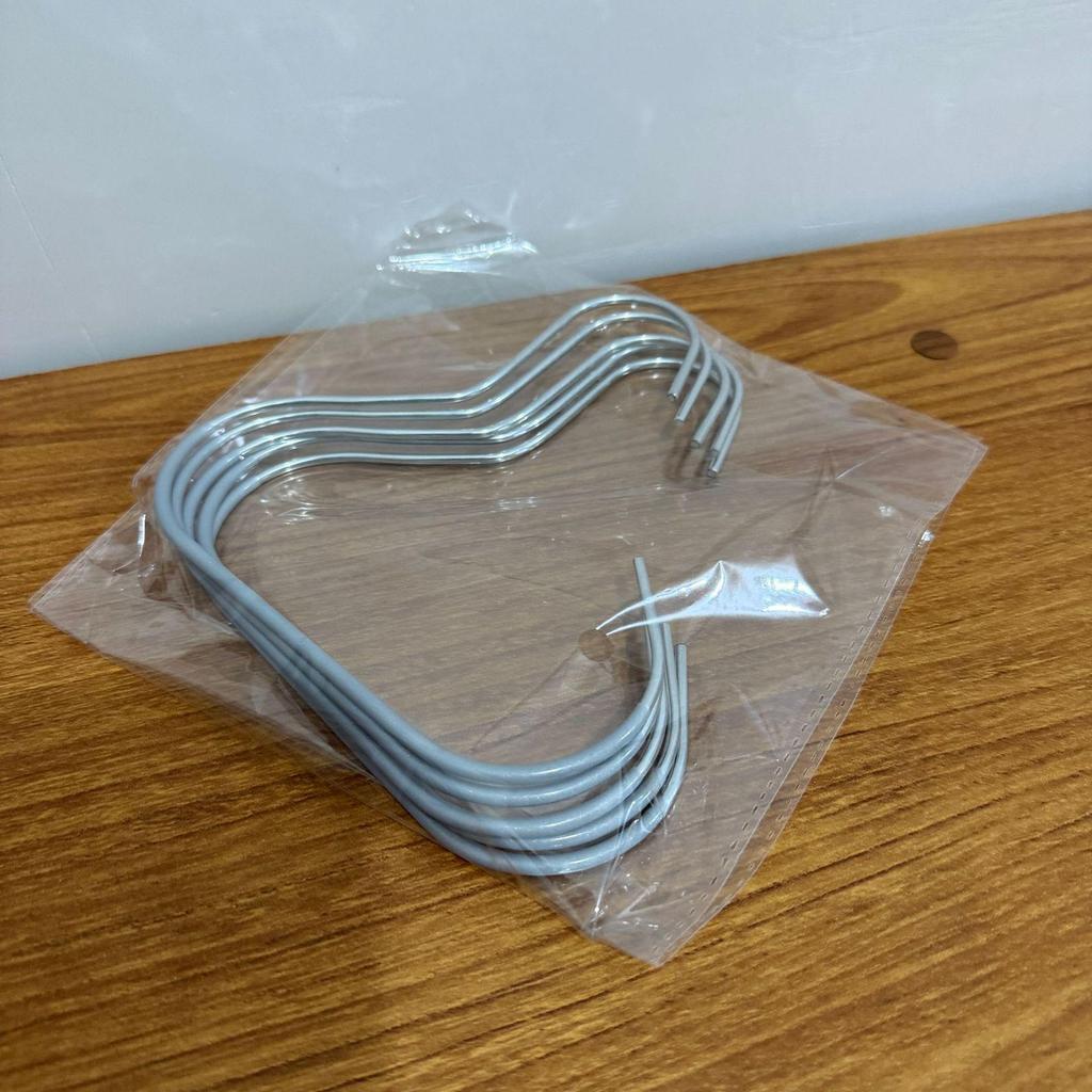 Organizer's No-Punch Hat and Clothes Hanger - Space-Saving, Non-Deforming Storage Solution