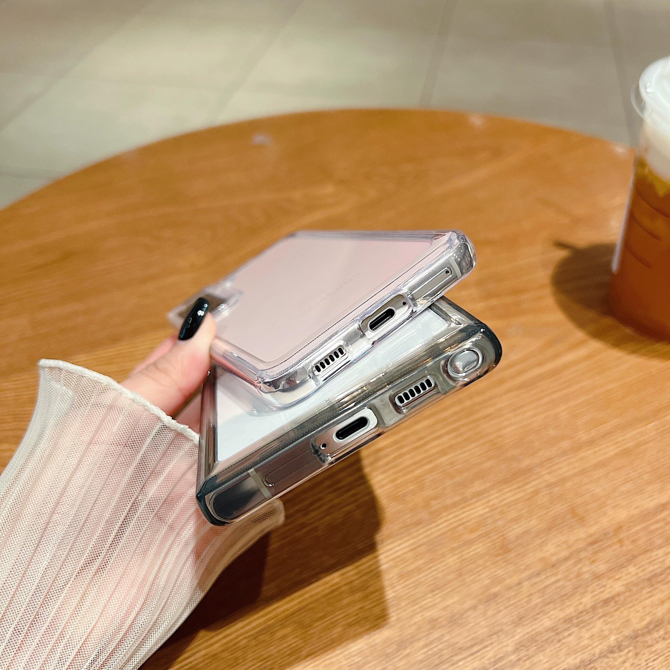 Не желтеющий акриловый противоударный чехол для телефона с кристаллами для Samsung S24 — фото 6