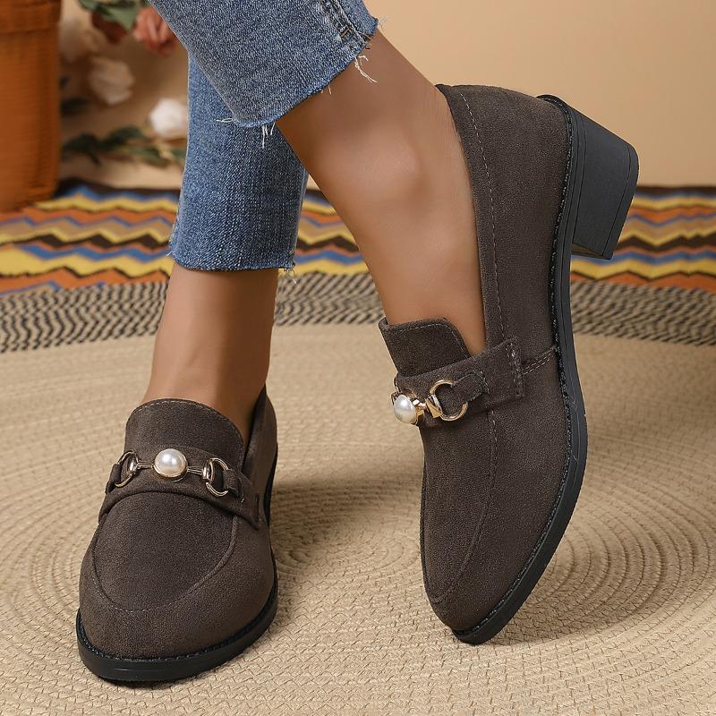 Fashion Women Pumps 2025 Spring Autumn New Pearl Square Heel Loafers for Woman Plus Size Retro Suede Pointed Commuter Slip-On Shoes