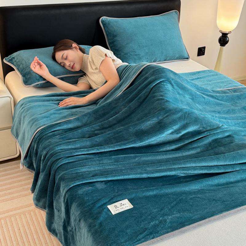 Thickened Muuji Flannel Milk Velvet Throw Blanket