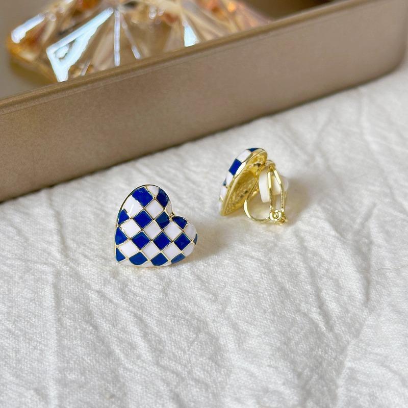Camellia Temperament No Ear Pierced Ear Clips Pearl Flower Checkerboard Diamond Triangular Ear Clips Niche Earrings Women