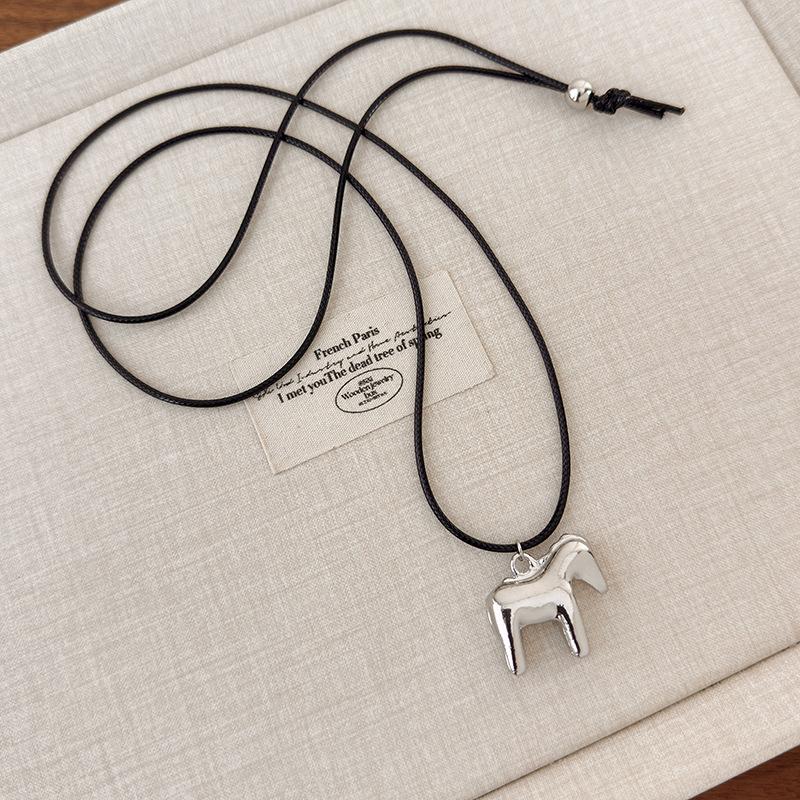 Изысканный Модный Мини-Кулон Лошадь Длинное Ожерелье Для Женщин Сладкая Крутая Цепочка Для Свитера Минимализм Ювелирные Аксессуары Подарки A1