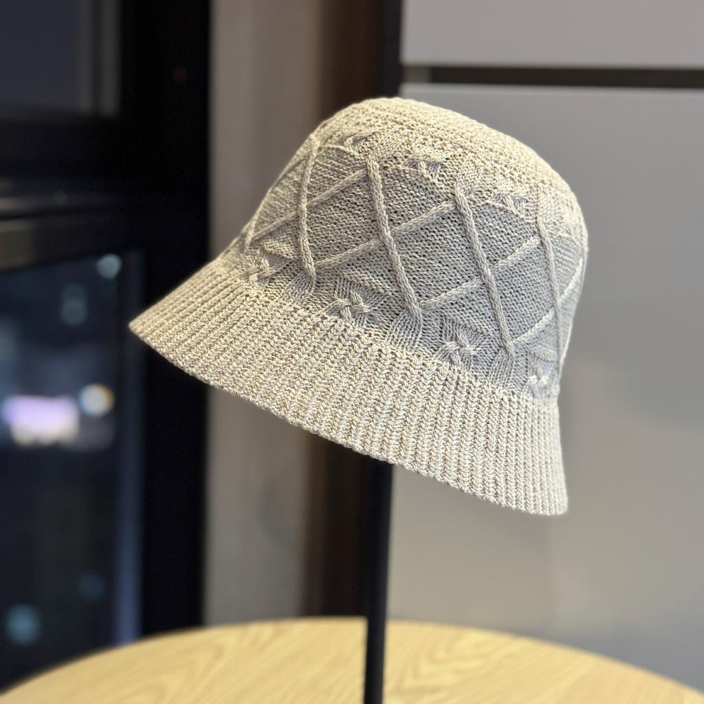 Casual Versatile Hat for Women, New Spring and Autumn Style, Simple Fisherman Hat, Outdoor Foldable Bucket Hat That Makes the Face Look Smaller