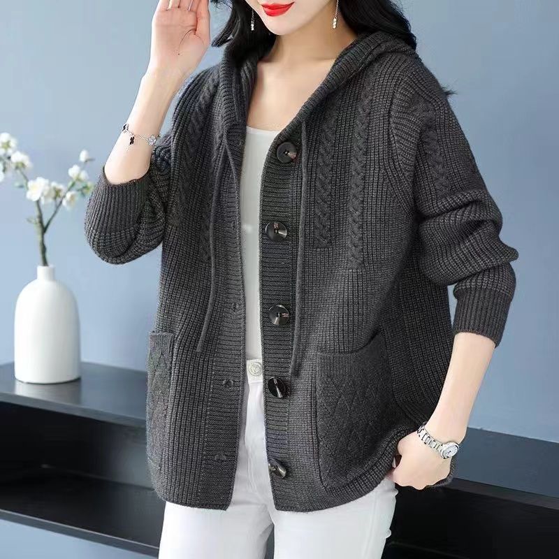 Cardigan de malha grossa com capuz para mulheres de meia-idade e idosas em comprimento curto