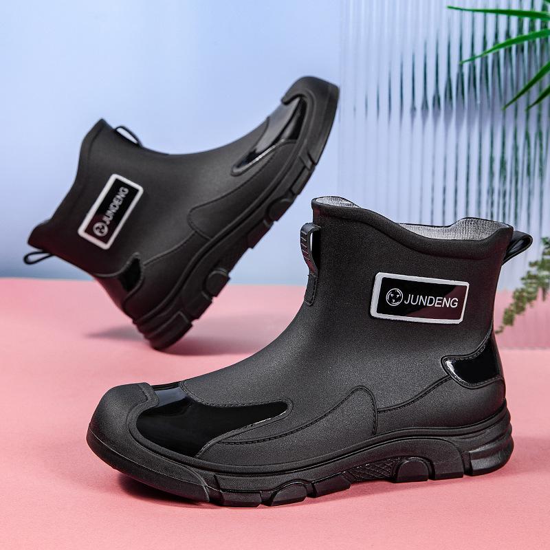 

2025 new waterproof and non-slip short tube men s rain shoes, outdoor platform work shoes, couple rubber shoes 35-36 чорний