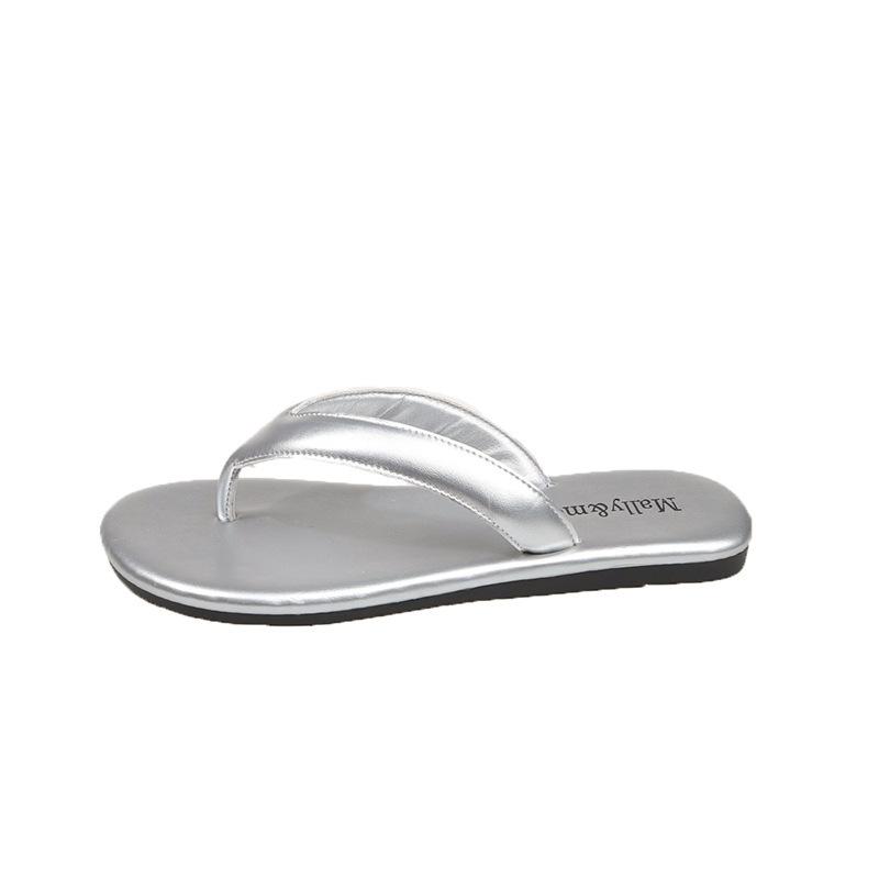 Seaside Beach Cool Slippers Female Summer Outer Wear Fairy Casual Flat Bottom New 2025 Evening Wind Pinch Foot Flip-flops Korean Version