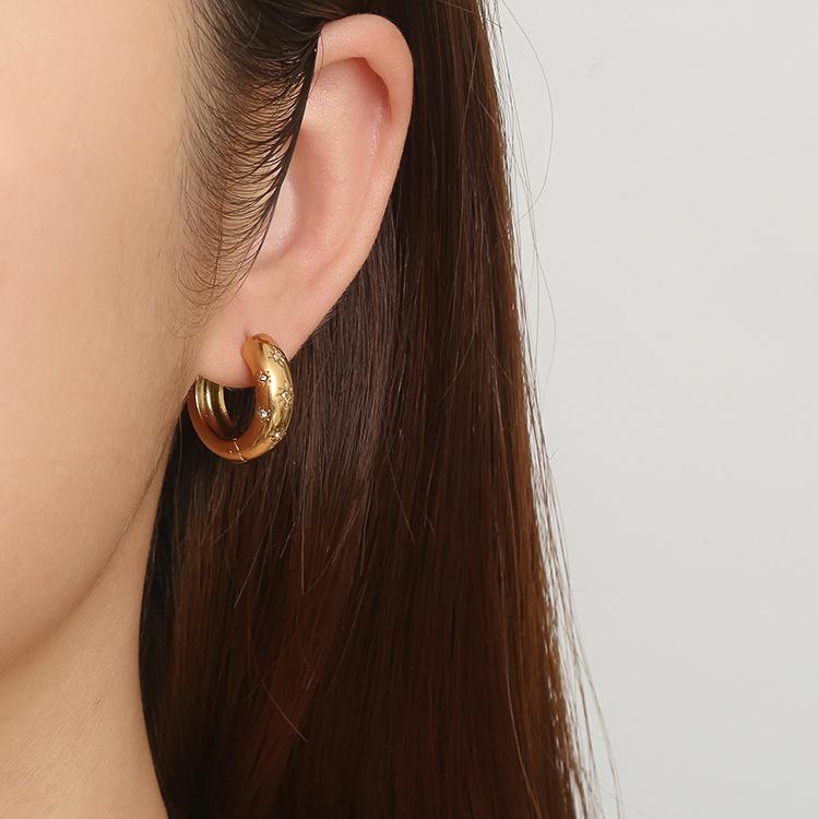 Französische Retro-Temperament Diamant-Ohrringe Rund Schlicht Achteckig Stern-Ohrringe Modisch Leichter Luxus Vielseitige Damen-Ohrstecker