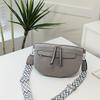 Women'S Stylish White Saddle Bag with Fringe Detail Casual Crossbody Chest & Waist Pack, Wide Strap Shoulder Bag, Trendy Fashion Accessory