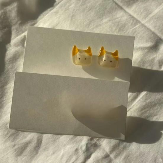 1 Paire Boucles d'Oreilles Clous Sans Bavures Légères Design Chaton Clous d'Oreilles Sans Allergène Invisibles Non Irritantes Boucles d'Oreilles Bijoux Cadeau