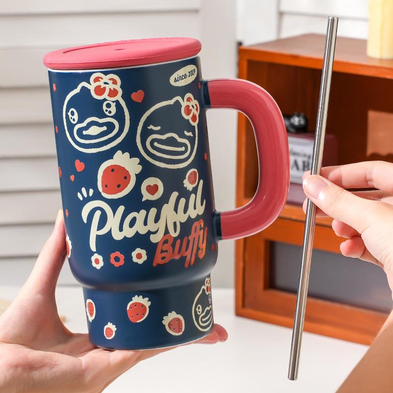 

Керамический стакан для воды с соломинкой «Маленький жёлтый утёнок», бытовой, для общежития, большой ёмкости, «Ледяной магнат», креативная сувенирная кружка с крышкой 701-800ml