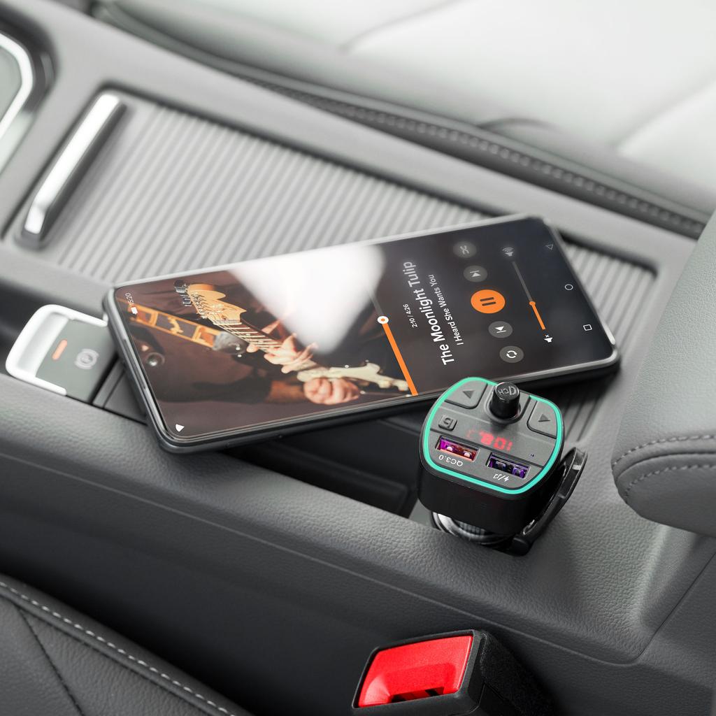 Bluetooth 5.0 Car Transmitter 2xUSB LED 12 - 24 V Peying