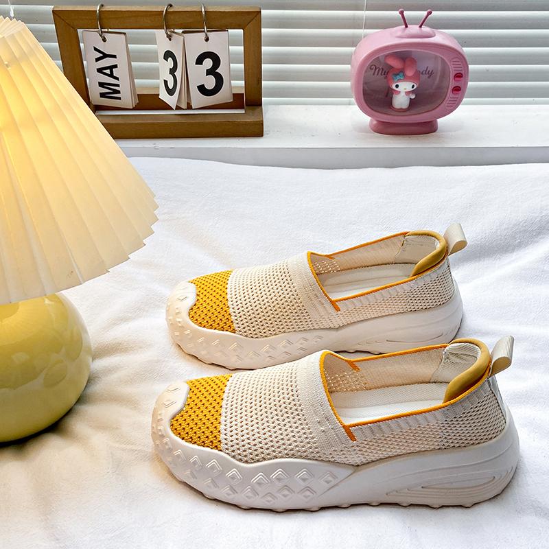 Fashion Women 2025 Summer Flat Shoes Lightweight Comfortable Casual Breathable Mesh Fashionable Slip On Mesh Sports Shoes Anti Slip