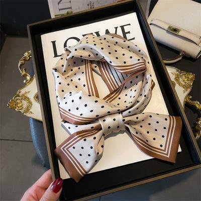 Accessori – Sciarpe e foulard