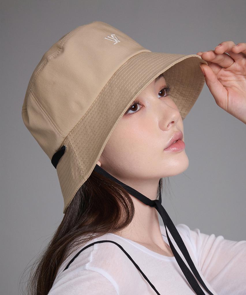 Hwaiteusaenjeu String Bucket Hat Lacoola (4 Colors)
