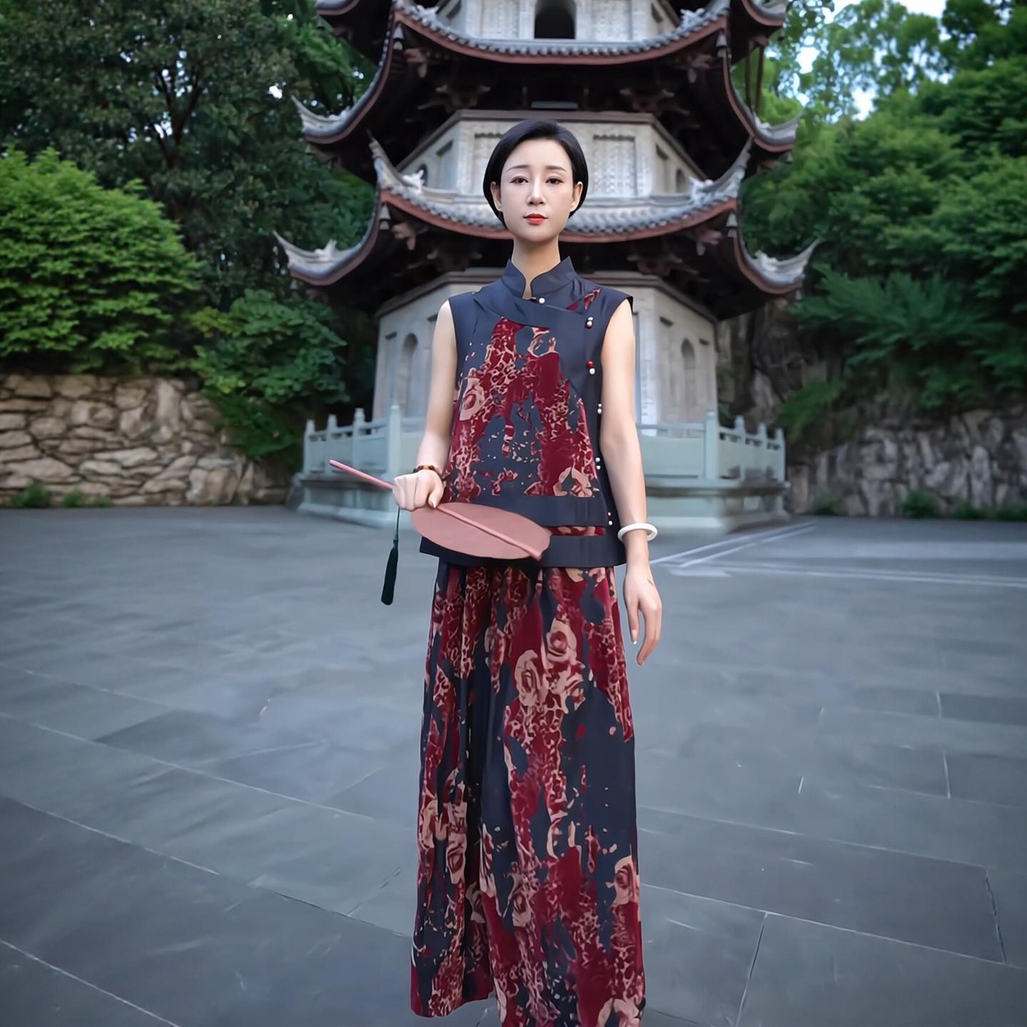 

Women s Plus Size Chinese Style Patchwork Vest and Wide-Leg Pants Set - Spring/Summer XL (130-160 jin)