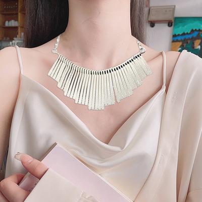 Trblietavý Choker s Tyčinkami Kovový Náhrdelník Bib Hrubý Golier Náhrdelník s Strapcami Kovové Strapce Punkové Šperky pre Ženy