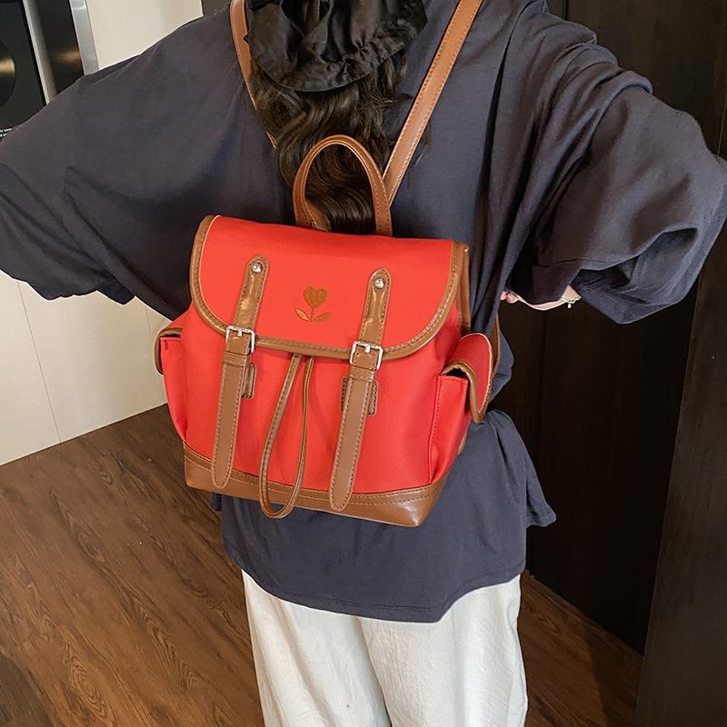 Large Capacity Backpack New Fashion Lightweight Commuter Bag Niche Versatile Casual Portable Small Backpack