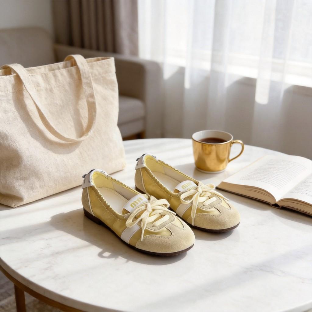 Indoor Elevate Sneakers For Women With Lightweight Rubber Sole For Casual Comfort